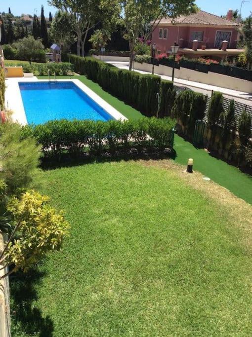 Oleholidays H. San Manuel 600 Mts. A La Playa Marbella Bagian luar foto